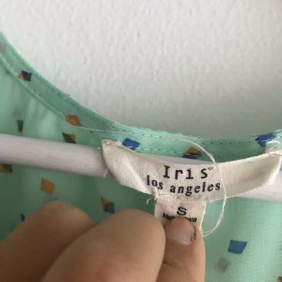 5/$15 Iris Log Angeles Dots Sheer Blouse Top - Picture 2 of 4